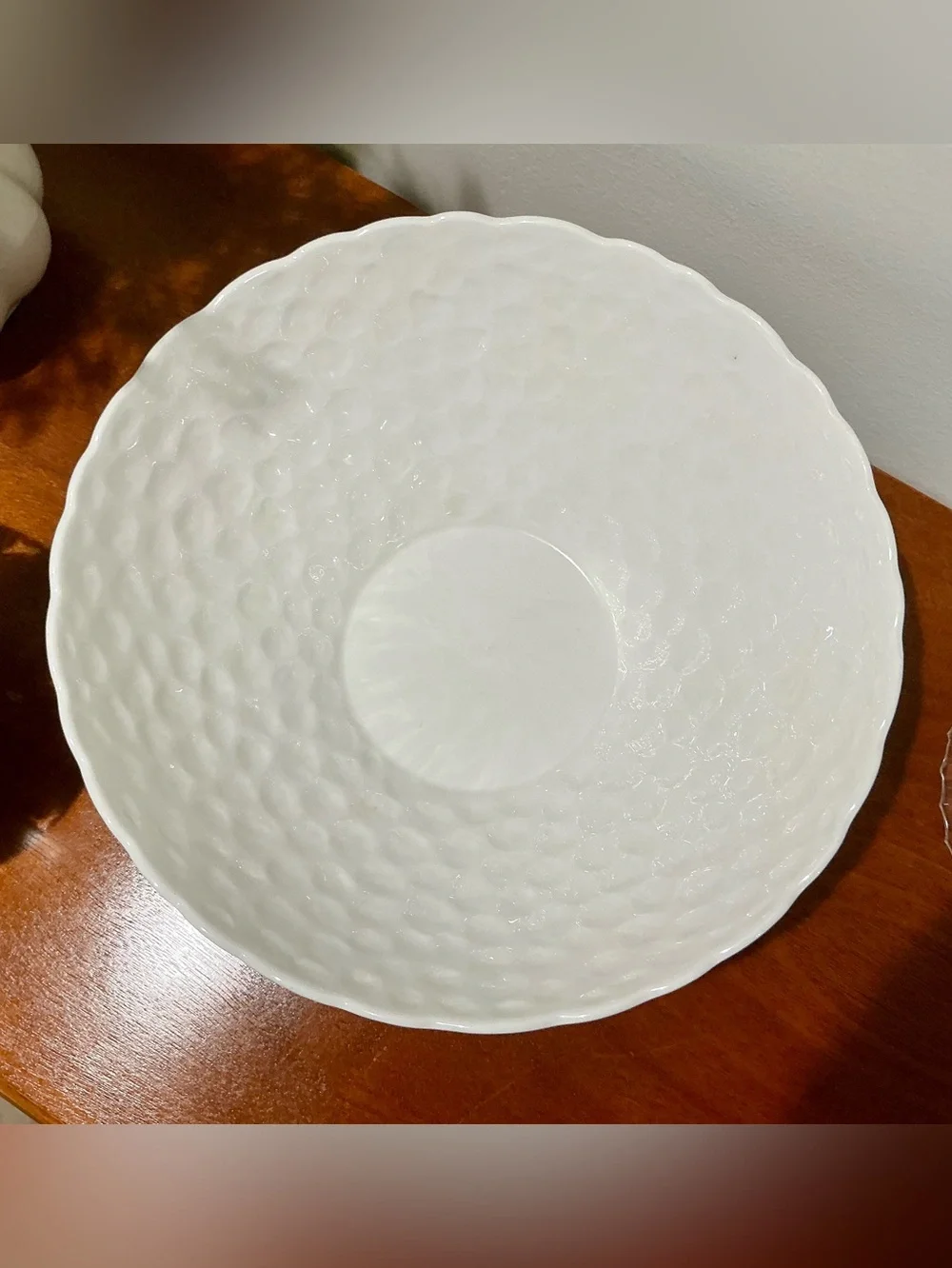 10 Strawberry Street Whittier Collection Large Round Bowl